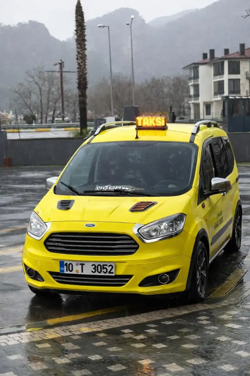 Altınoluk Taksi Yağmurlu Hava