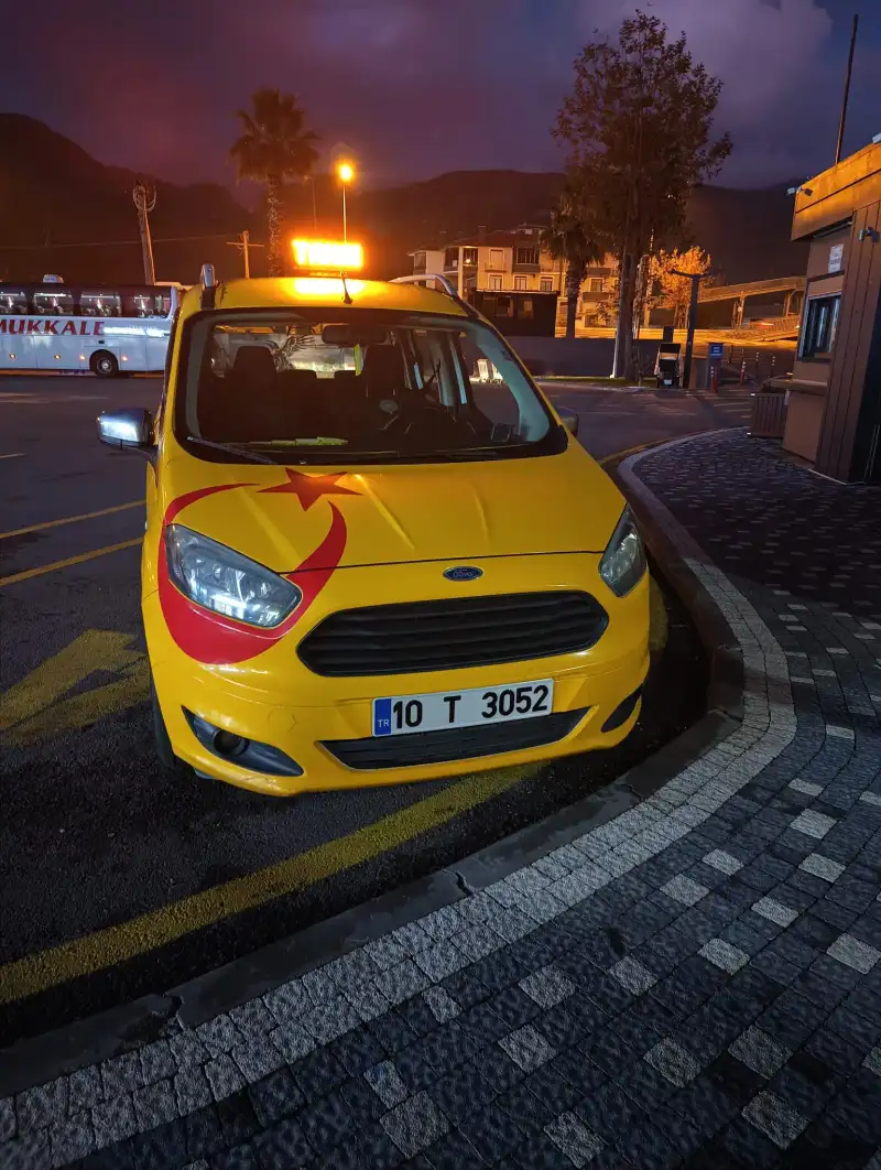 Altınoluk Taksi - Araç 2